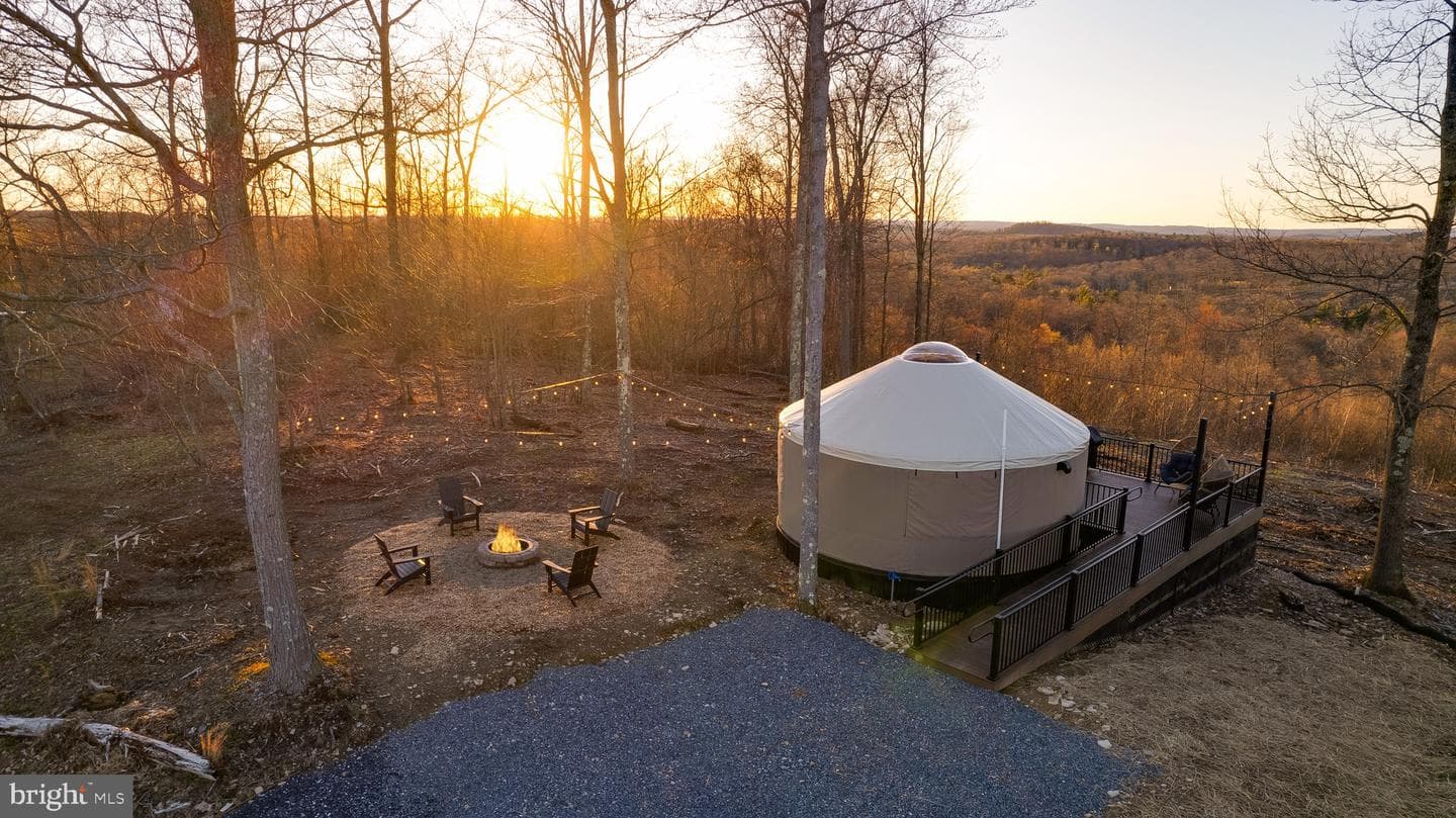 230 Yurt Lane photo 34