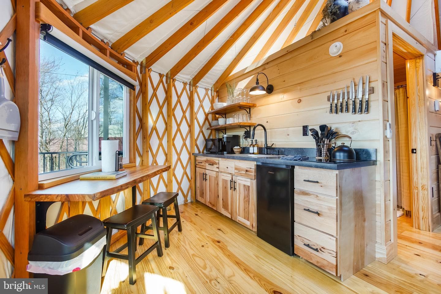 230 Yurt Lane photo 40