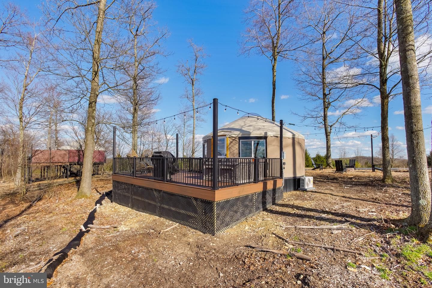 230 Yurt Lane photo 49