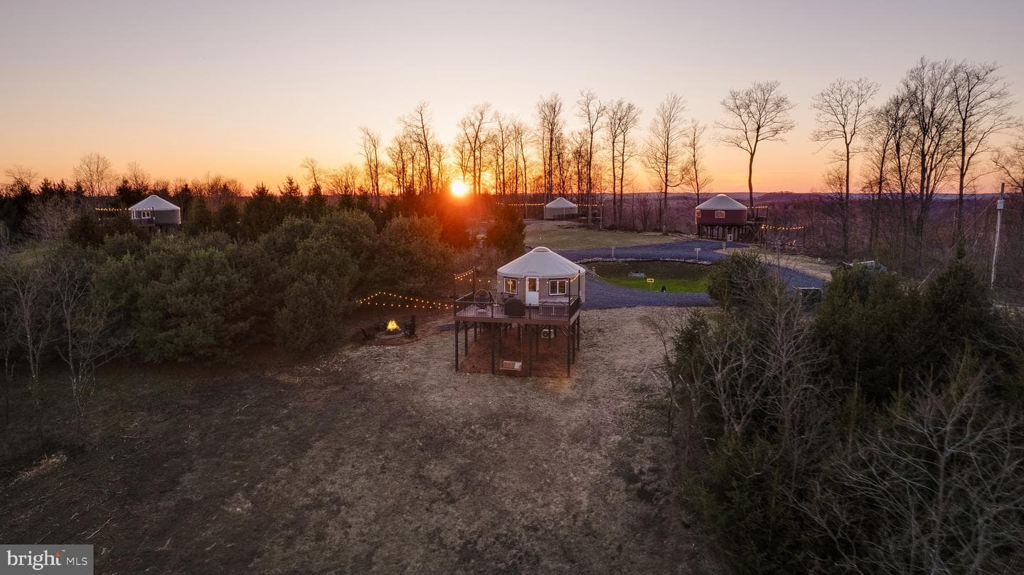 230 Yurt Lane photo 71