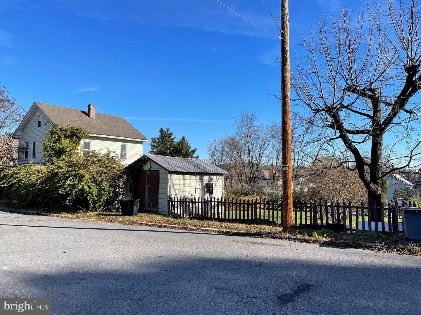 8 Foster Street photo 11