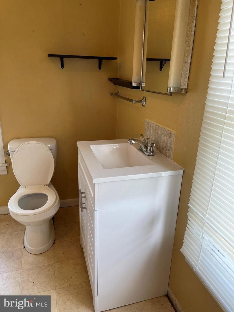 8 Foster Street photo 5
