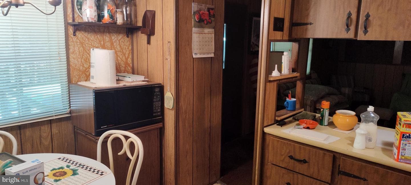 88 Farm House Ln photo 5