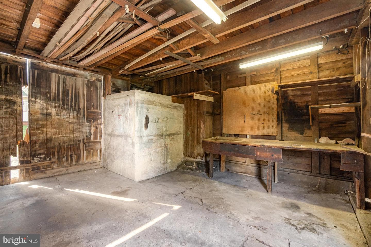 202 Licking Street photo 23
