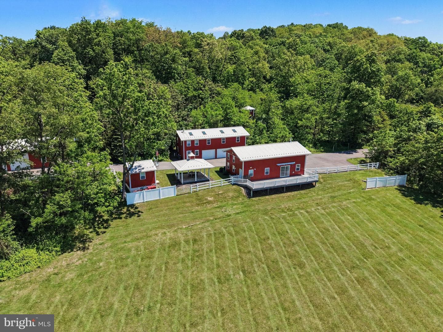 1339 Spruce Hill Road photo 6