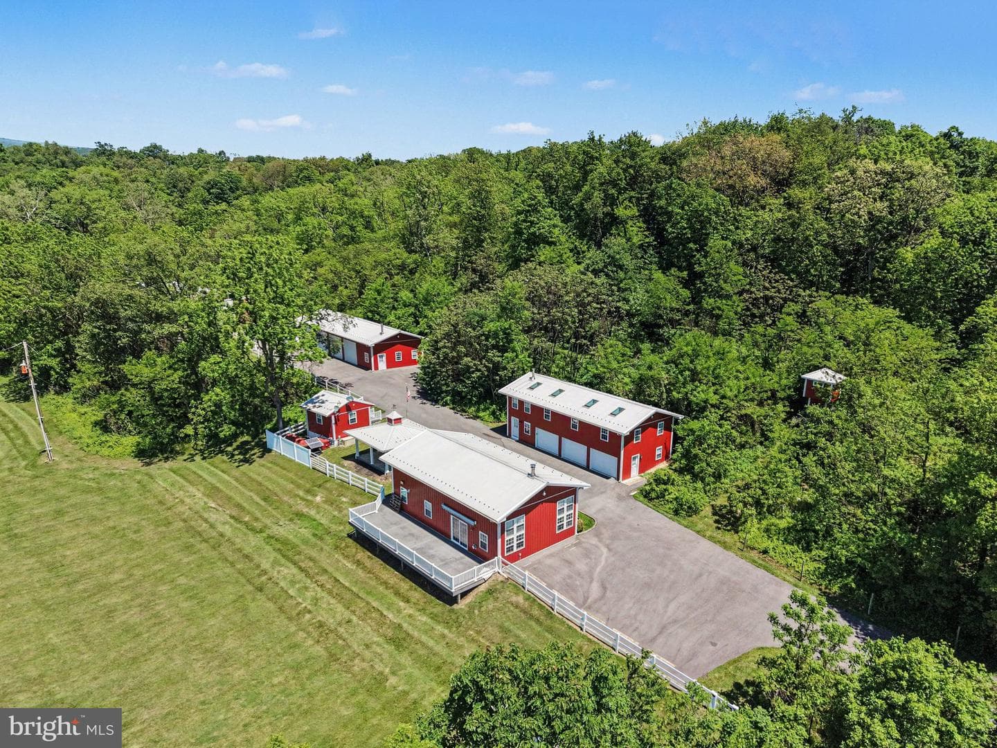 1339 Spruce Hill Road photo 7