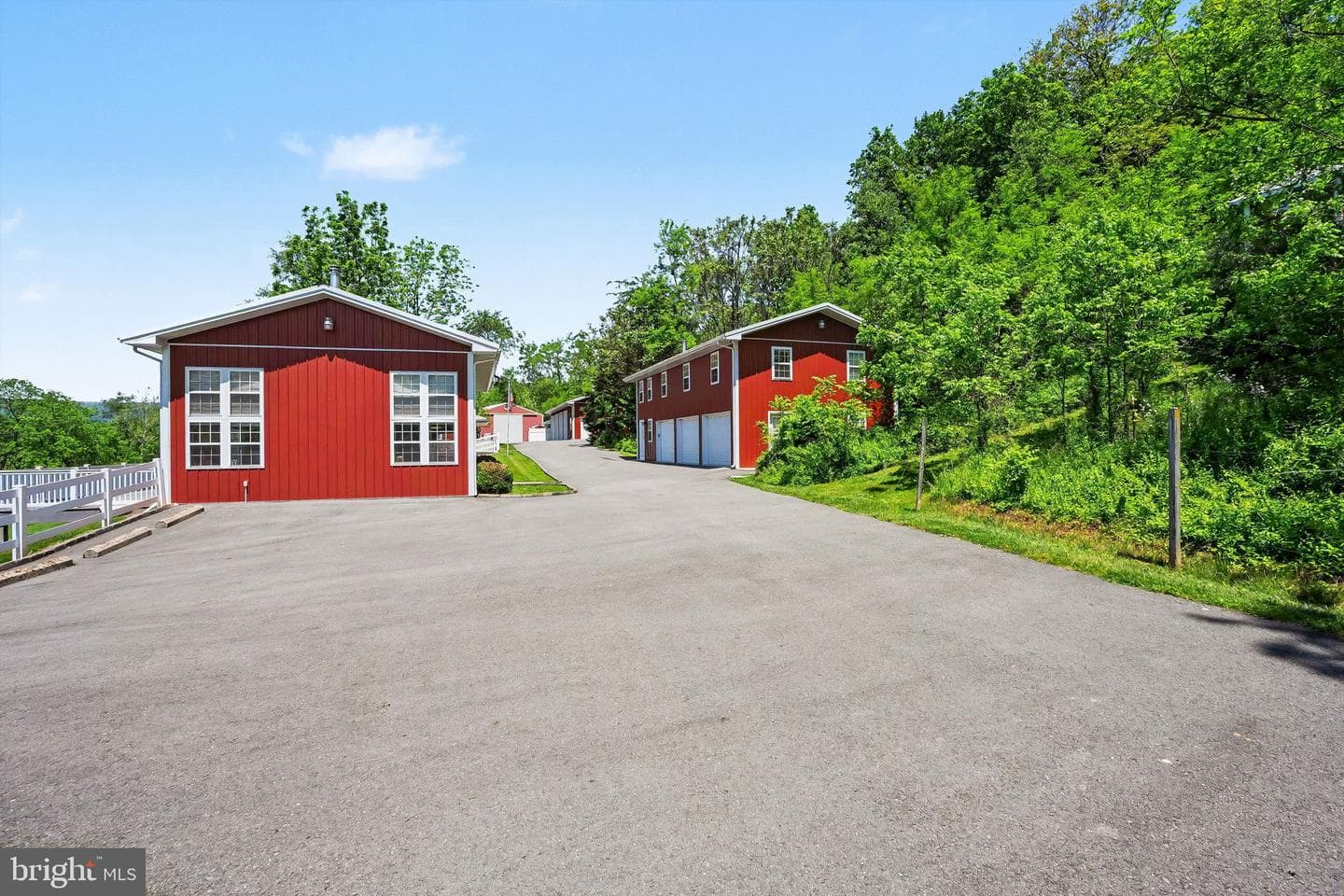 1339 Spruce Hill Road photo 9