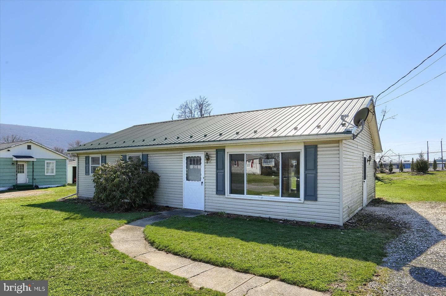 77 Texs Park Drive photo 3