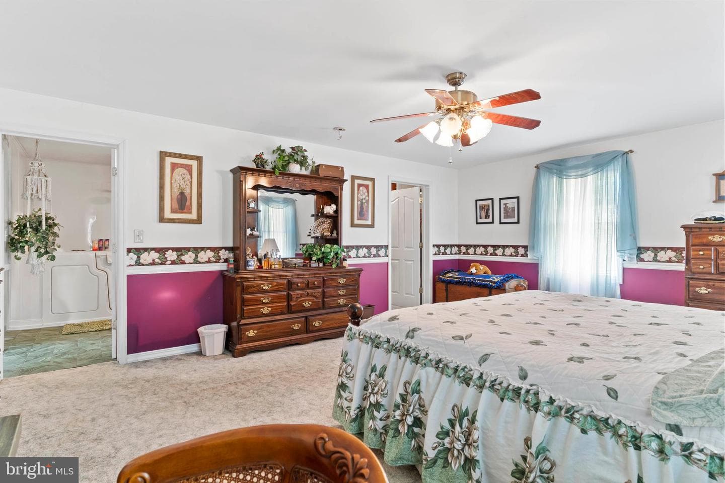 2582 Middle Road photo 28