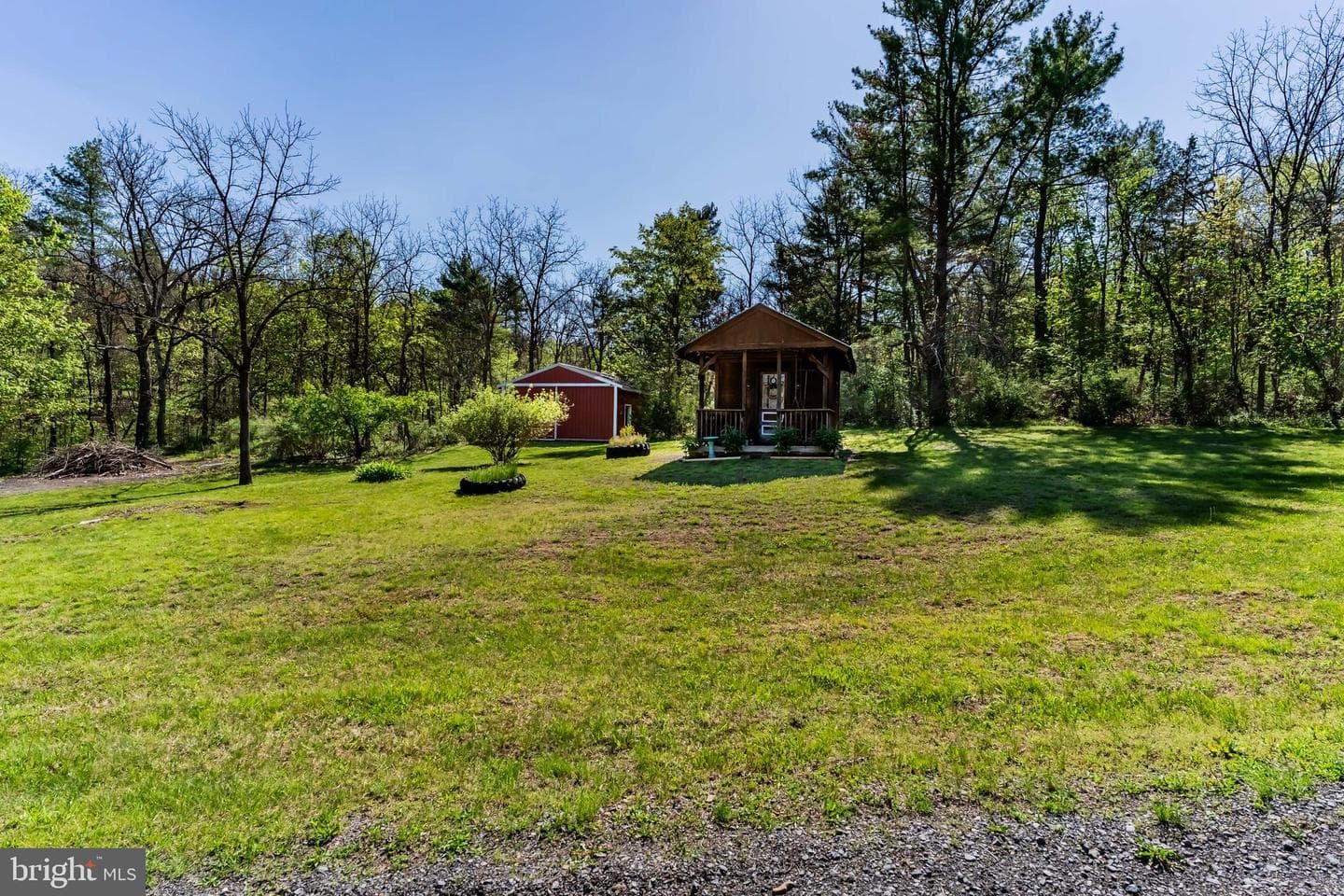 2582 Middle Road photo 47