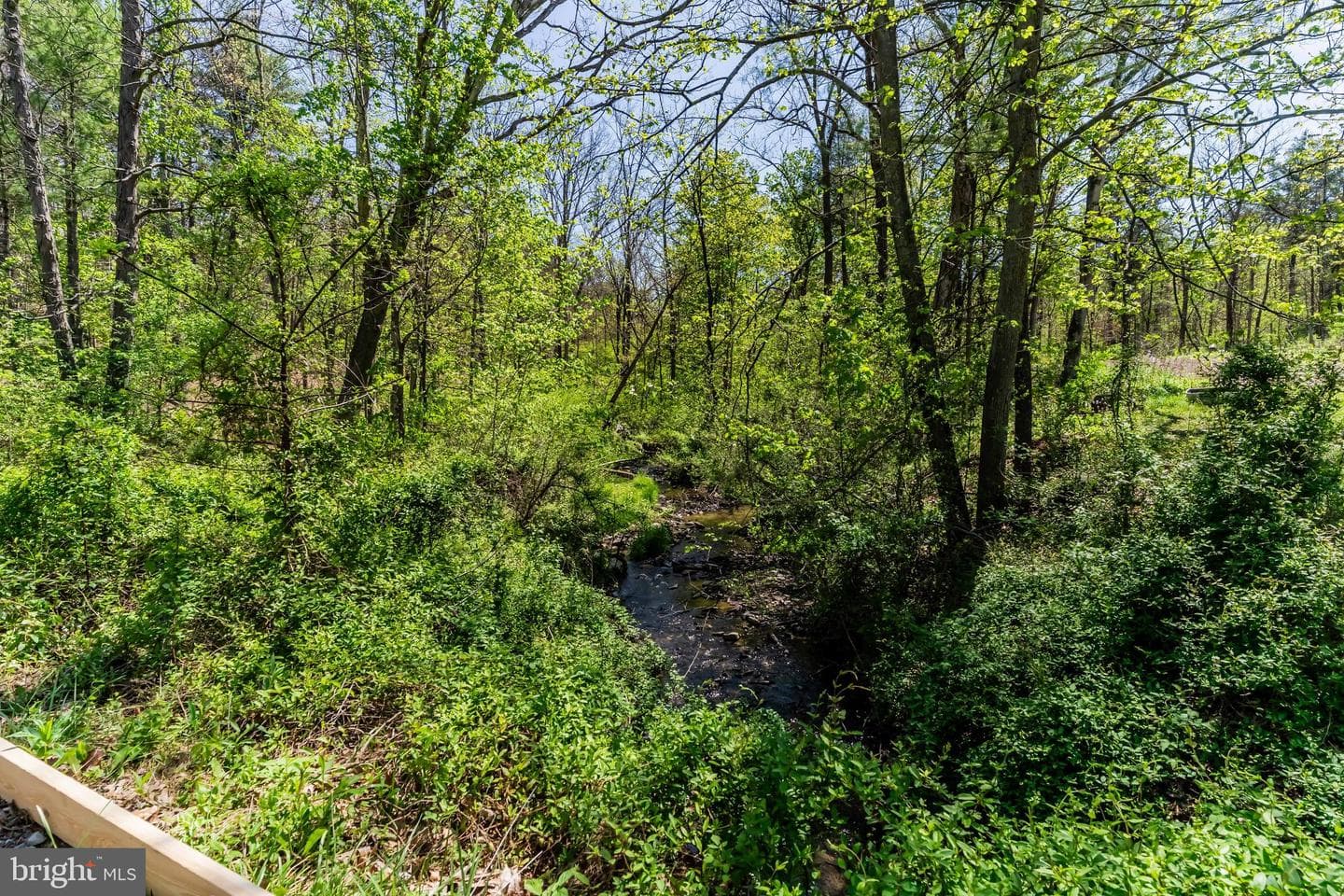 2582 Middle Road photo 49