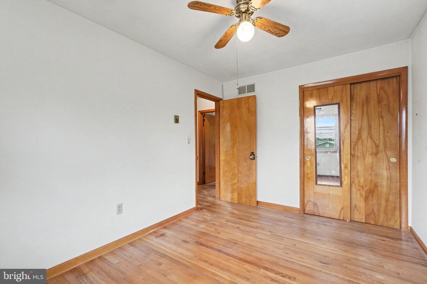 90 Pine Maple Street photo 13