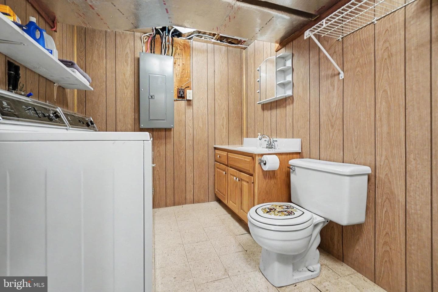 90 Pine Maple Street photo 18