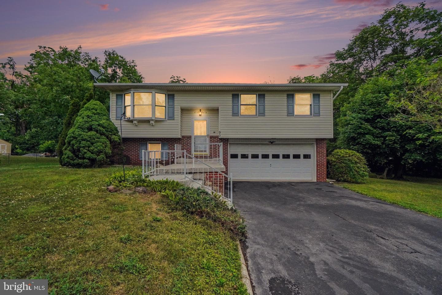 90 Pine Maple Street photo 29