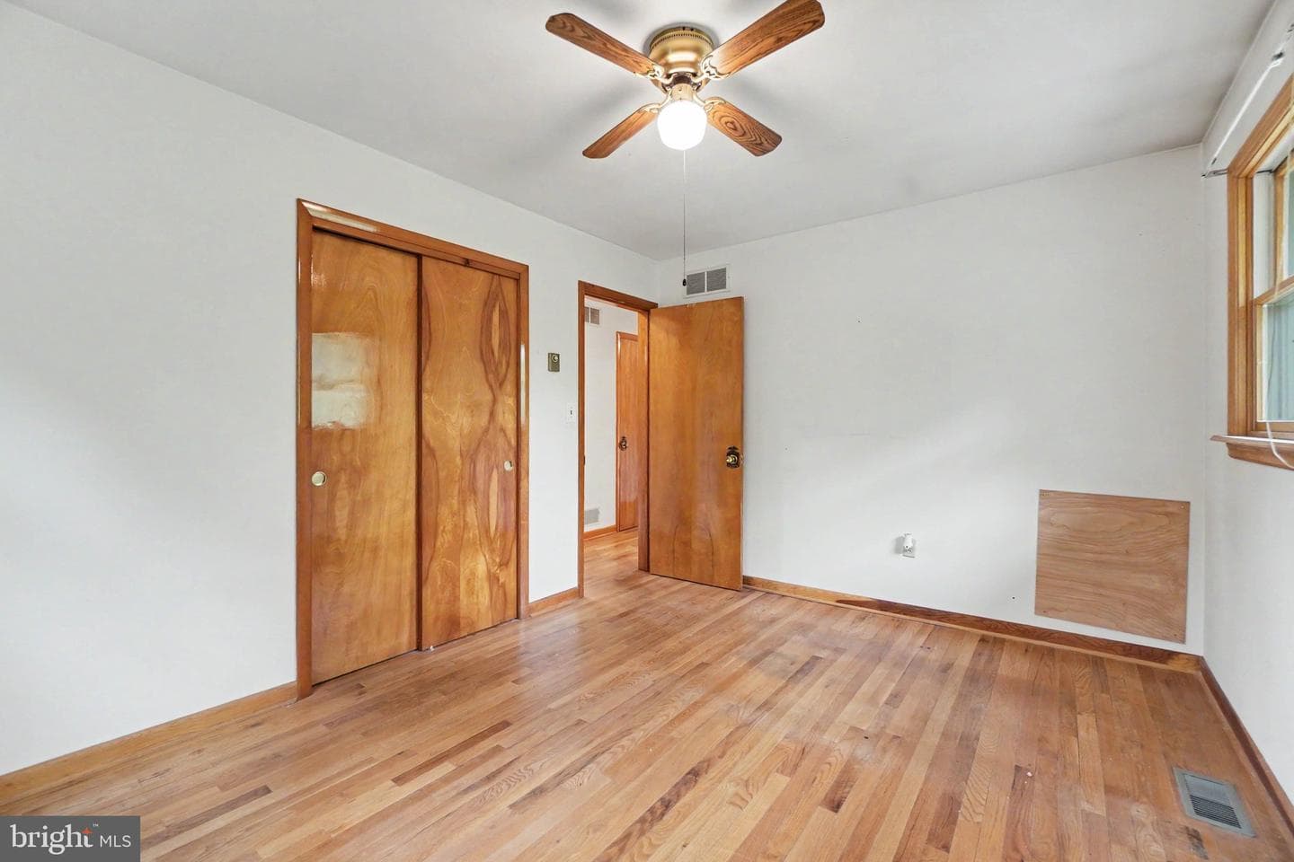 90 Pine Maple Street photo 9