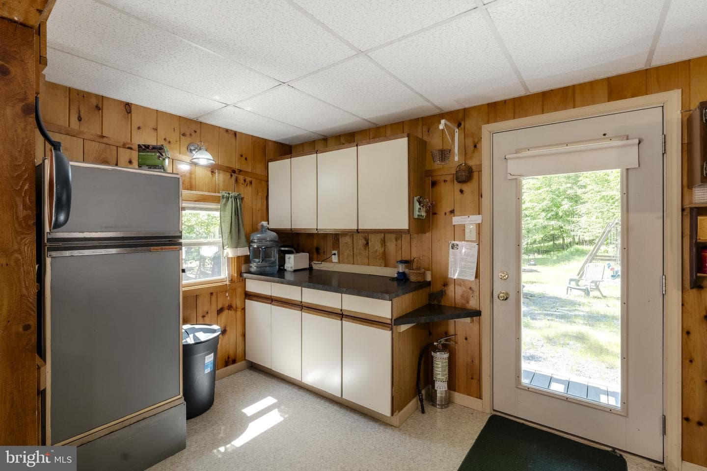 275 Lester Lane photo 35