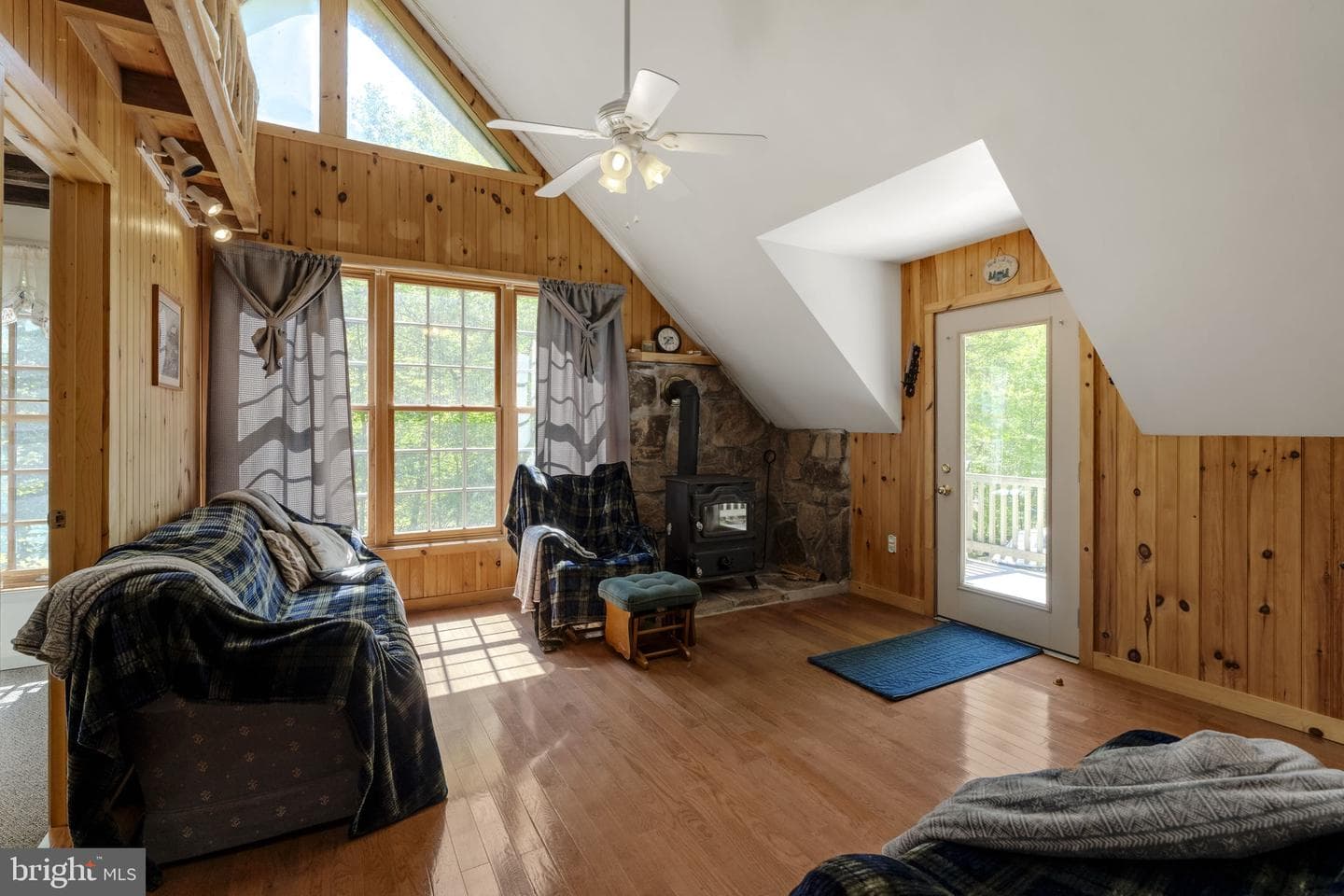 275 Lester Lane photo 44