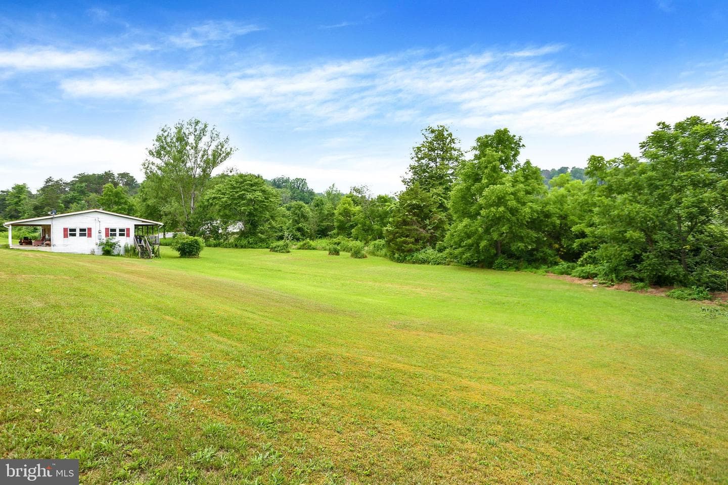 2025 Fairground Road photo 16