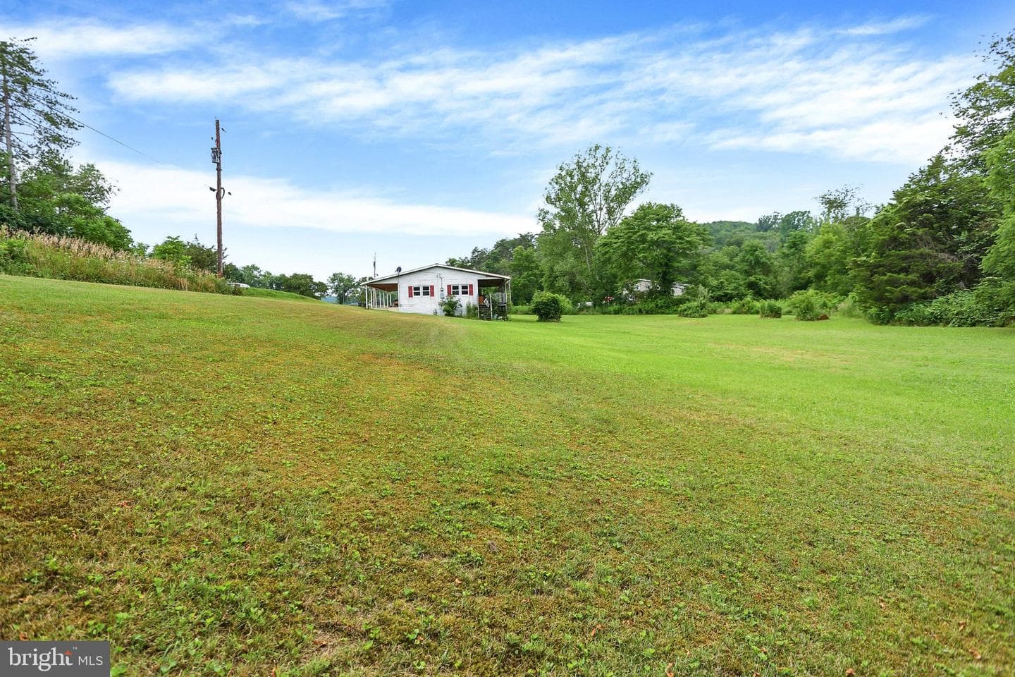 2025 Fairground Road photo 17
