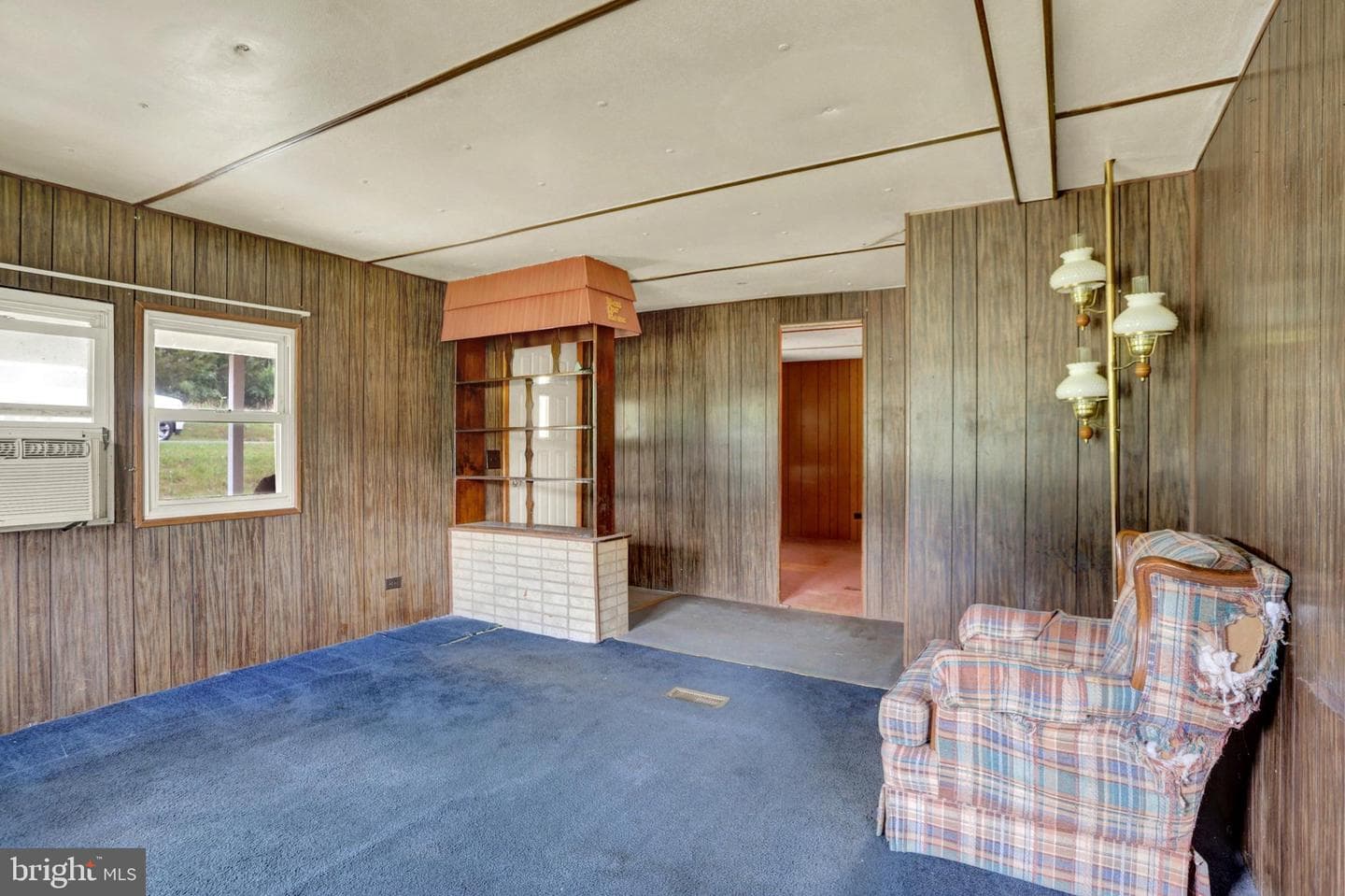 2025 Fairground Road photo 4