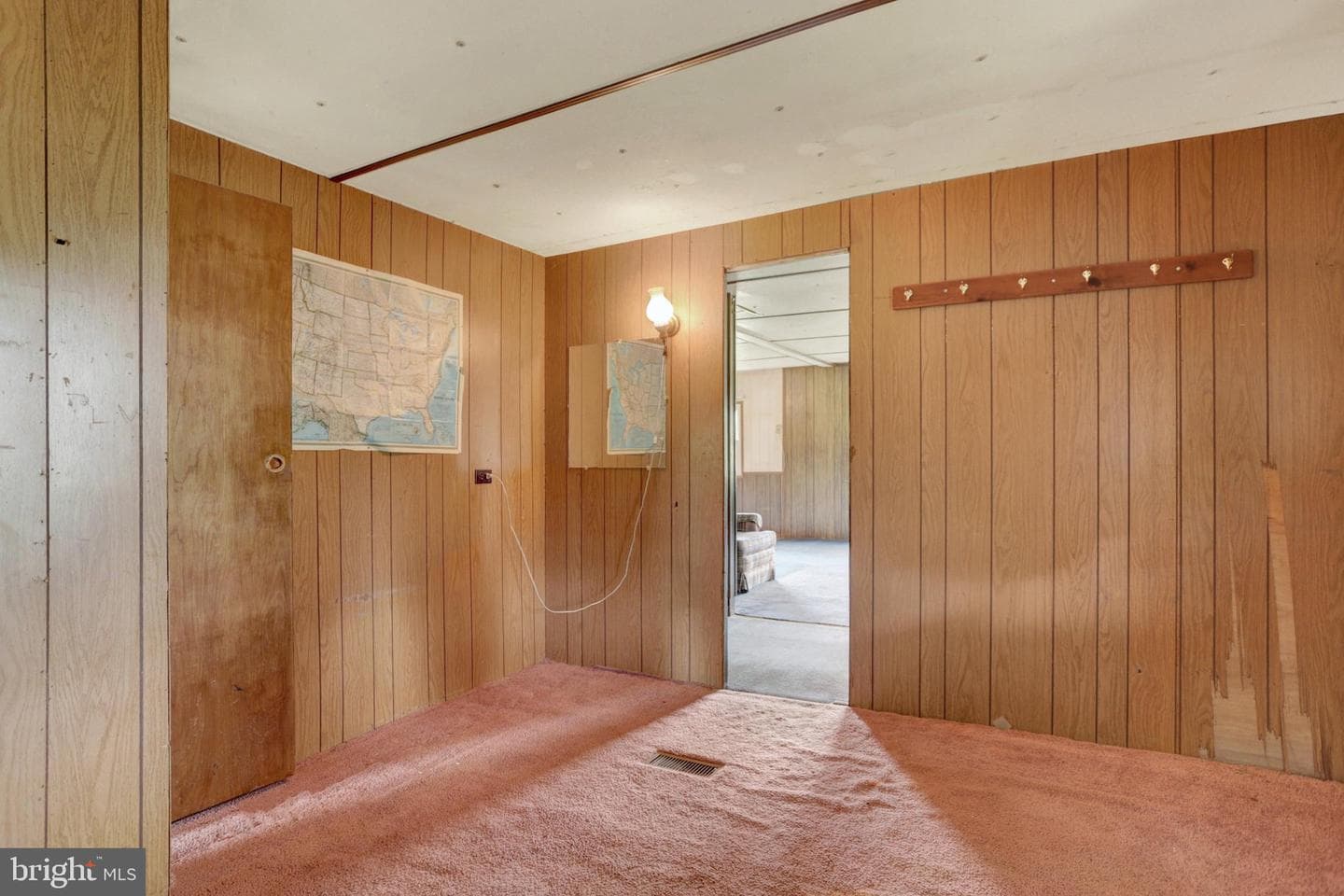 2025 Fairground Road photo 9