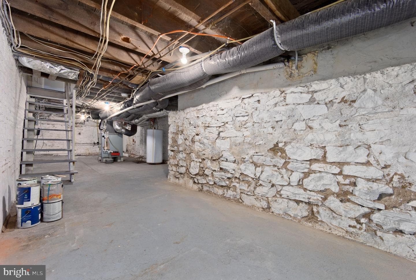 349 E Marion Street photo 16