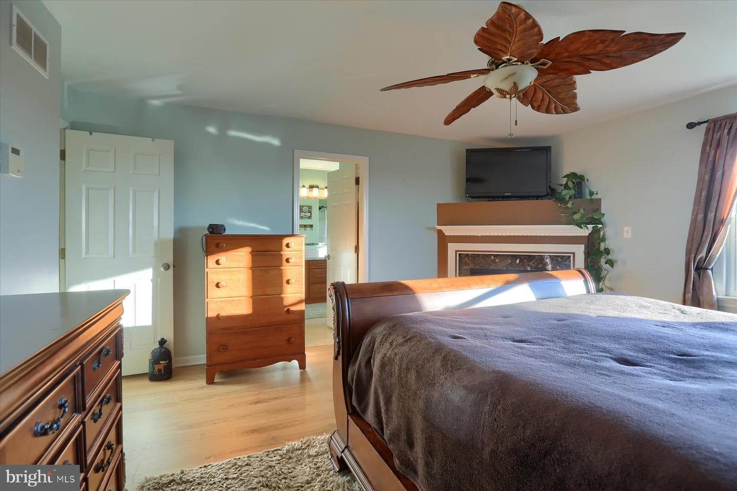 57 Spring Hill Lane photo 23