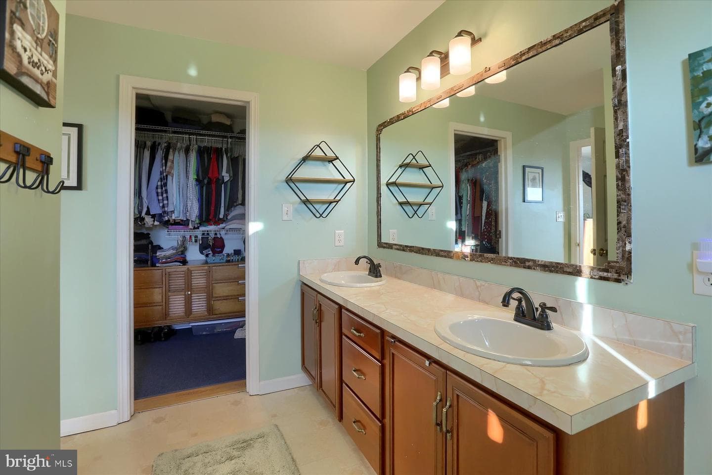 57 Spring Hill Lane photo 26