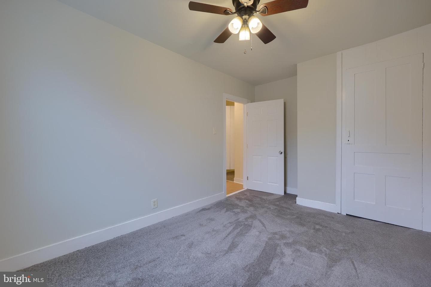 213 Perry Street photo 21