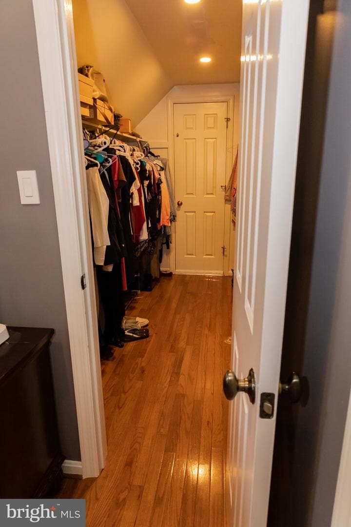 365 Copley Drive photo 29