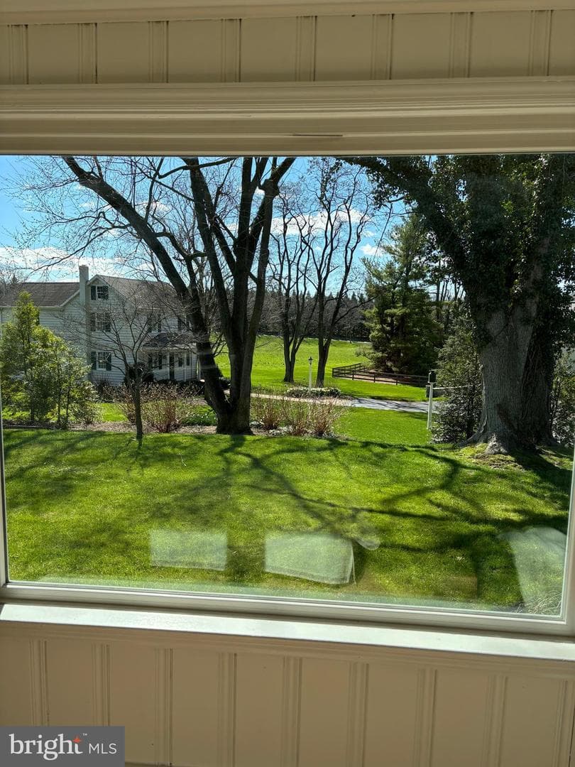 2106 Lyndell Drive photo 27