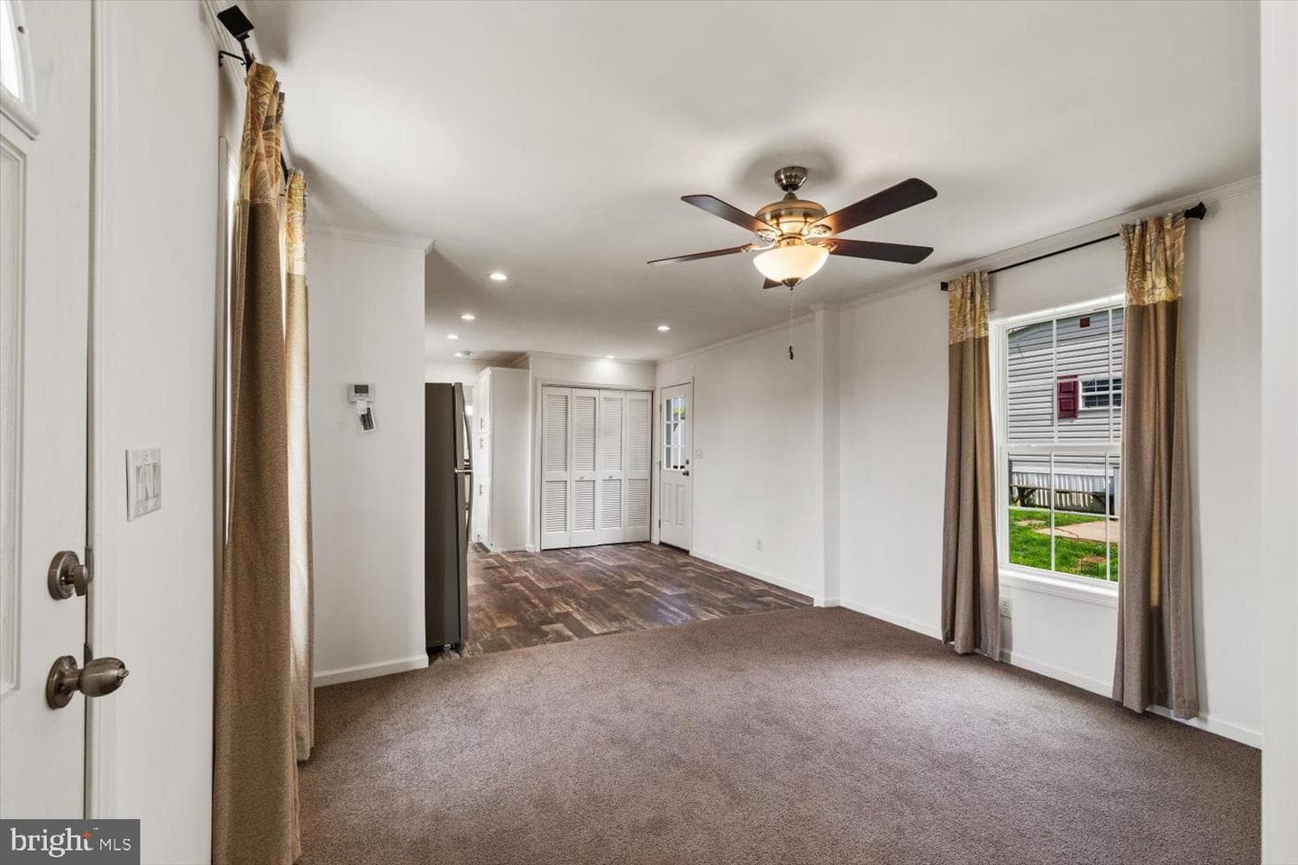 22 Ashton Dr photo 3