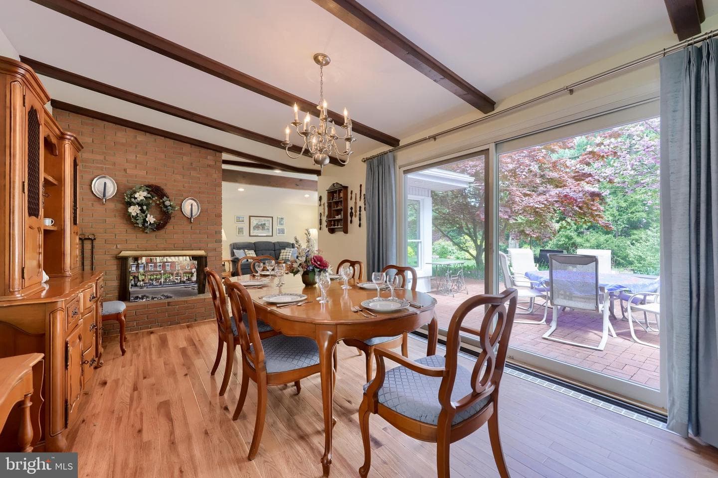 319 E Oregon Road photo 12