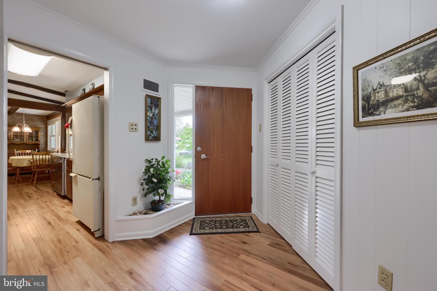 319 E Oregon Road photo 3