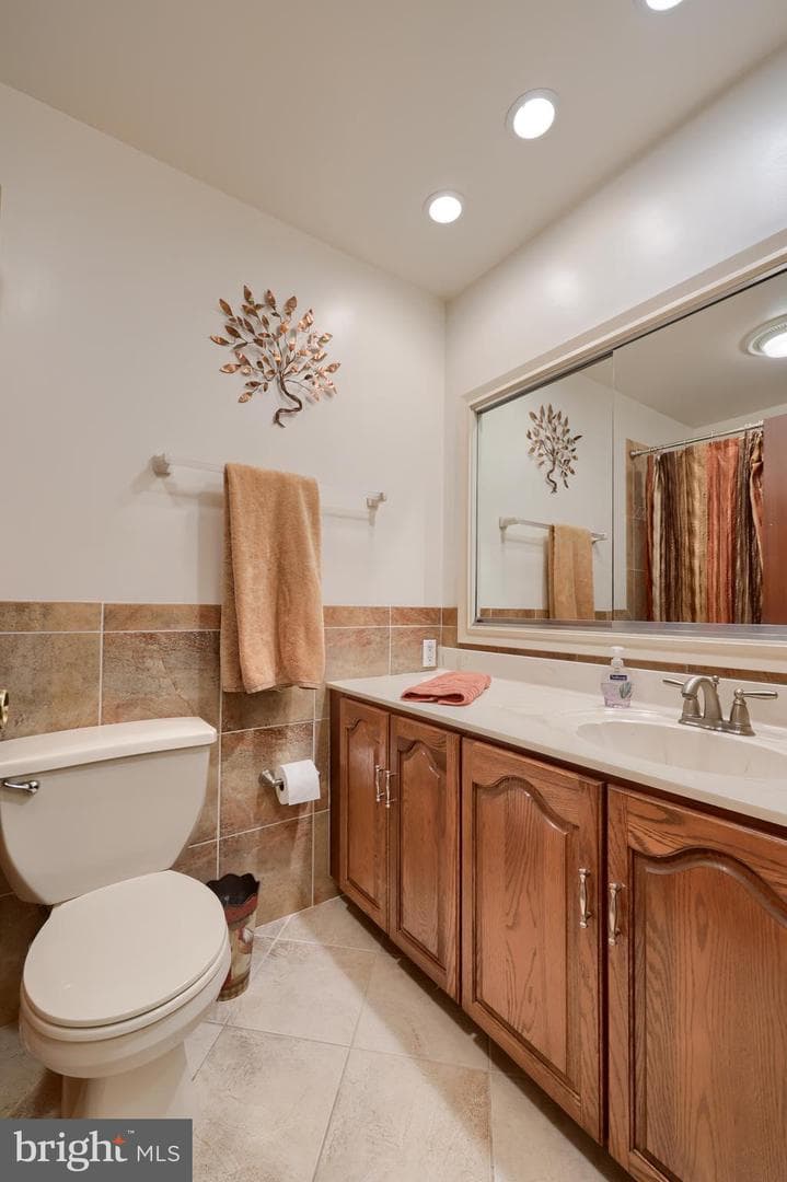 319 E Oregon Road photo 32