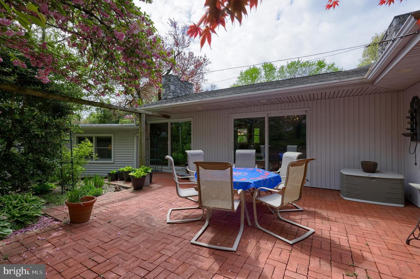 319 E Oregon Road photo 45