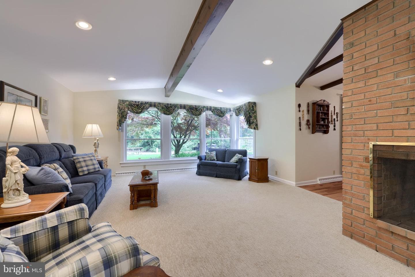319 E Oregon Road photo 5