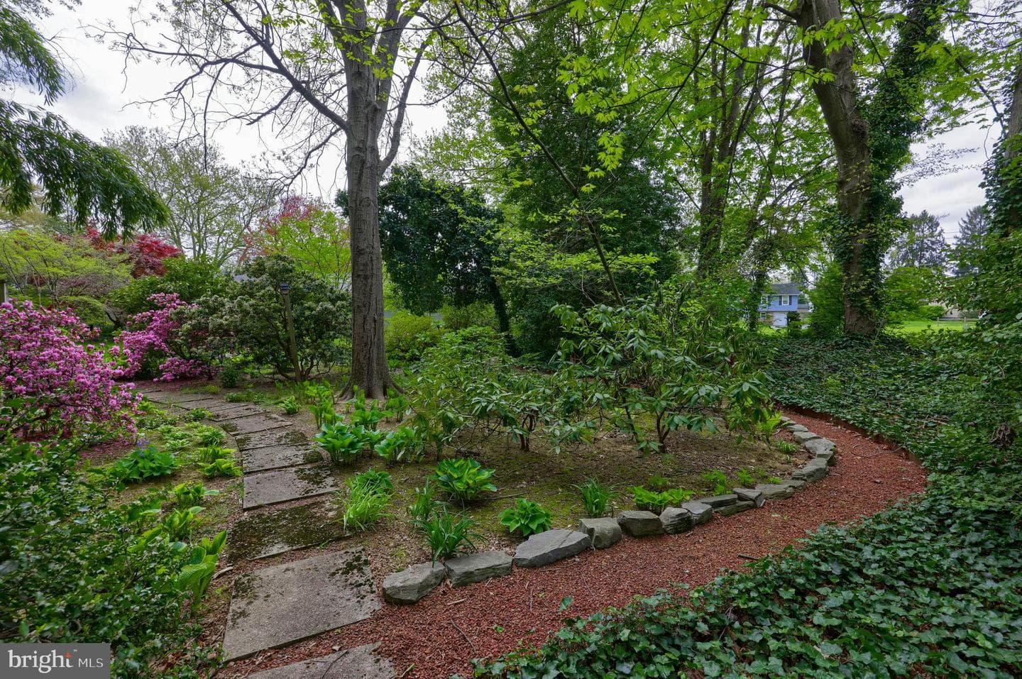 319 E Oregon Road photo 57
