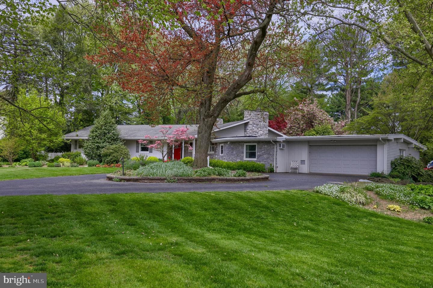 319 E Oregon Road photo 66
