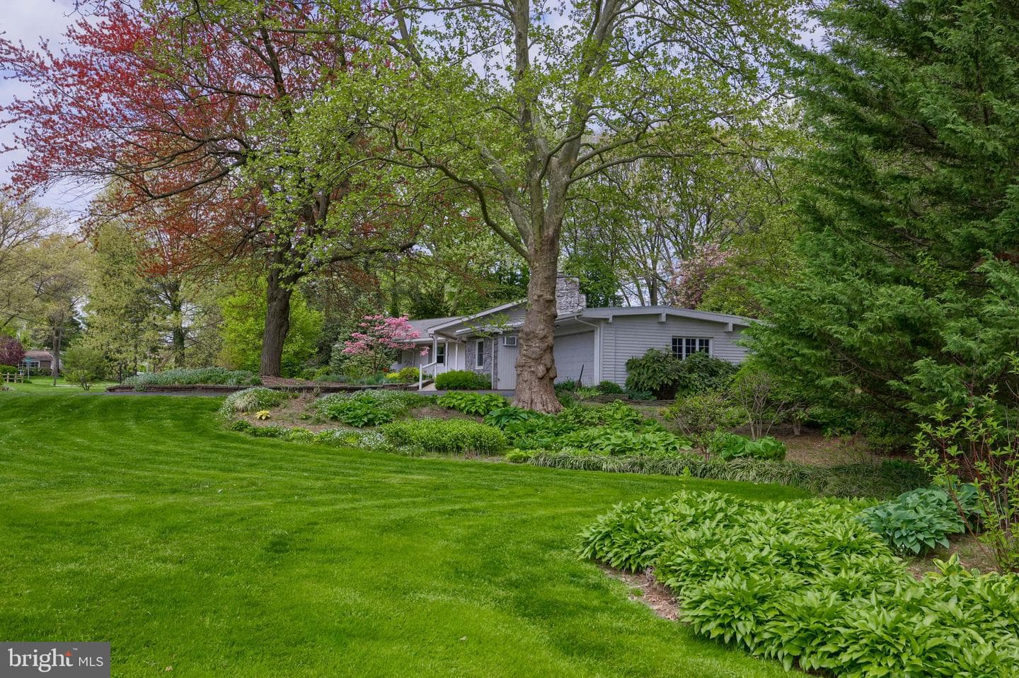 319 E Oregon Road photo 67