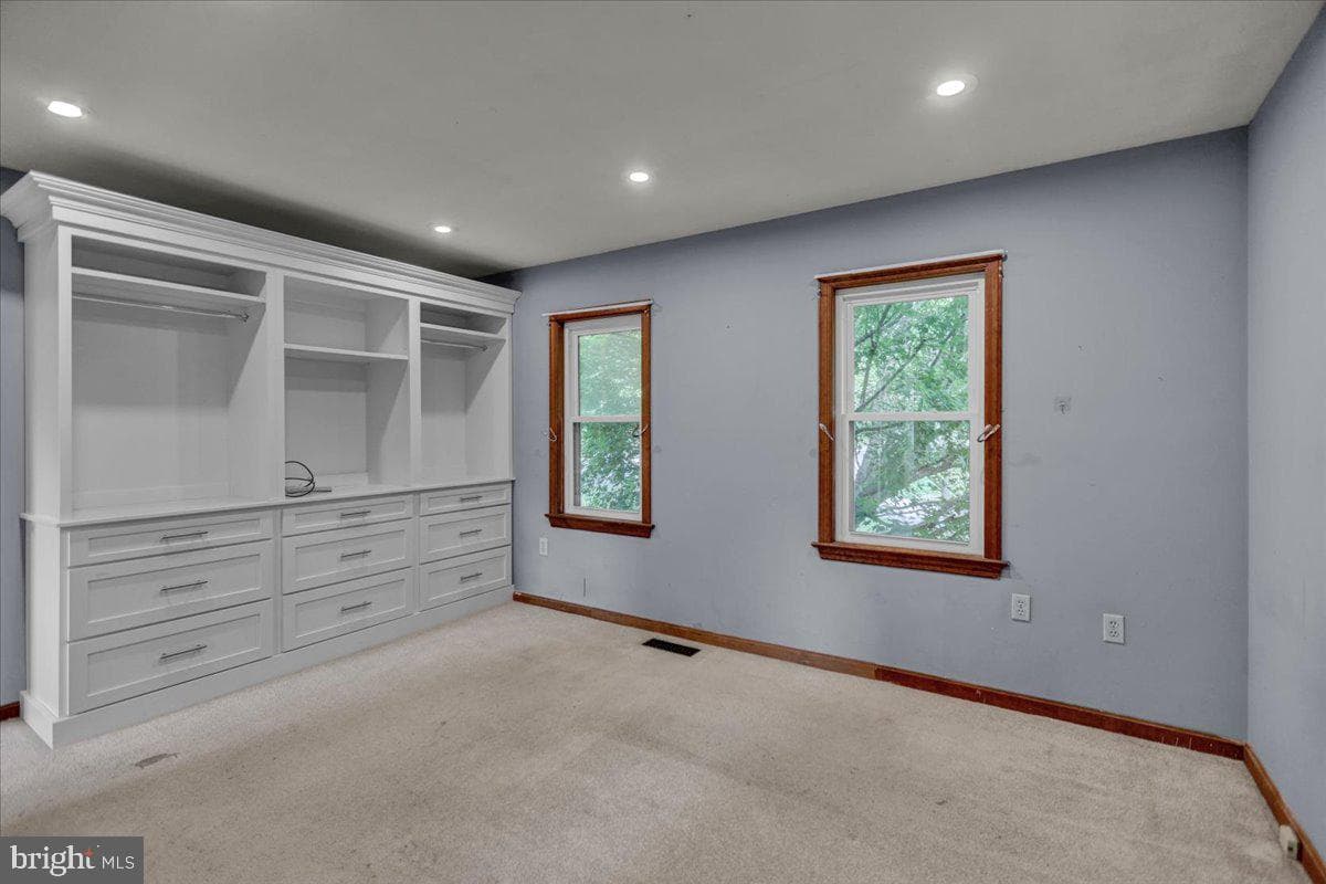 365 Summit Drive photo 14