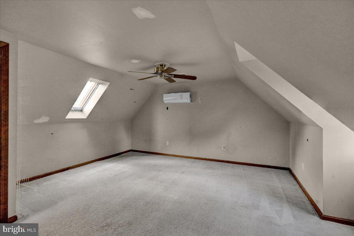 365 Summit Drive photo 20