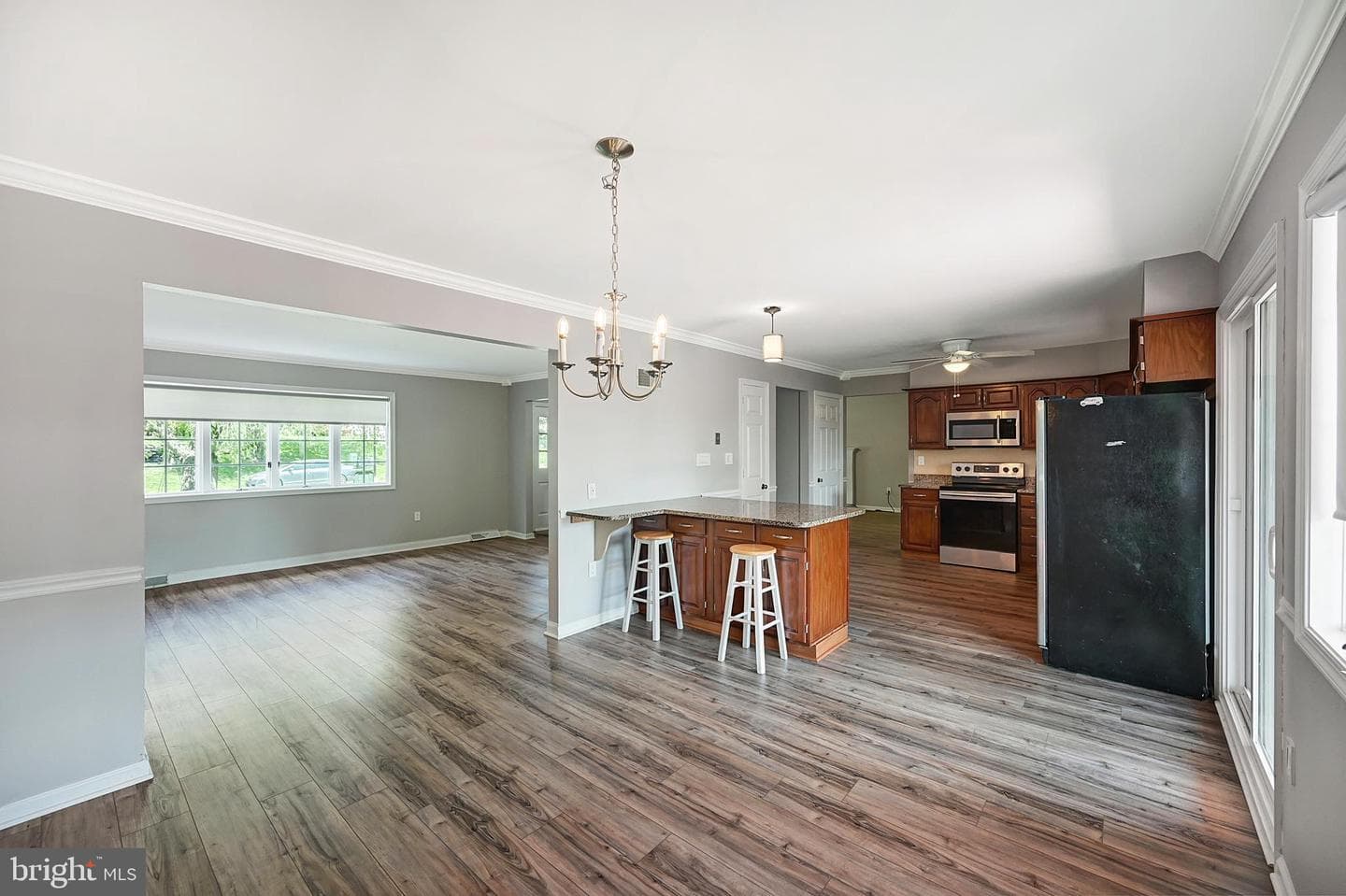 96 Farmington Place photo 10