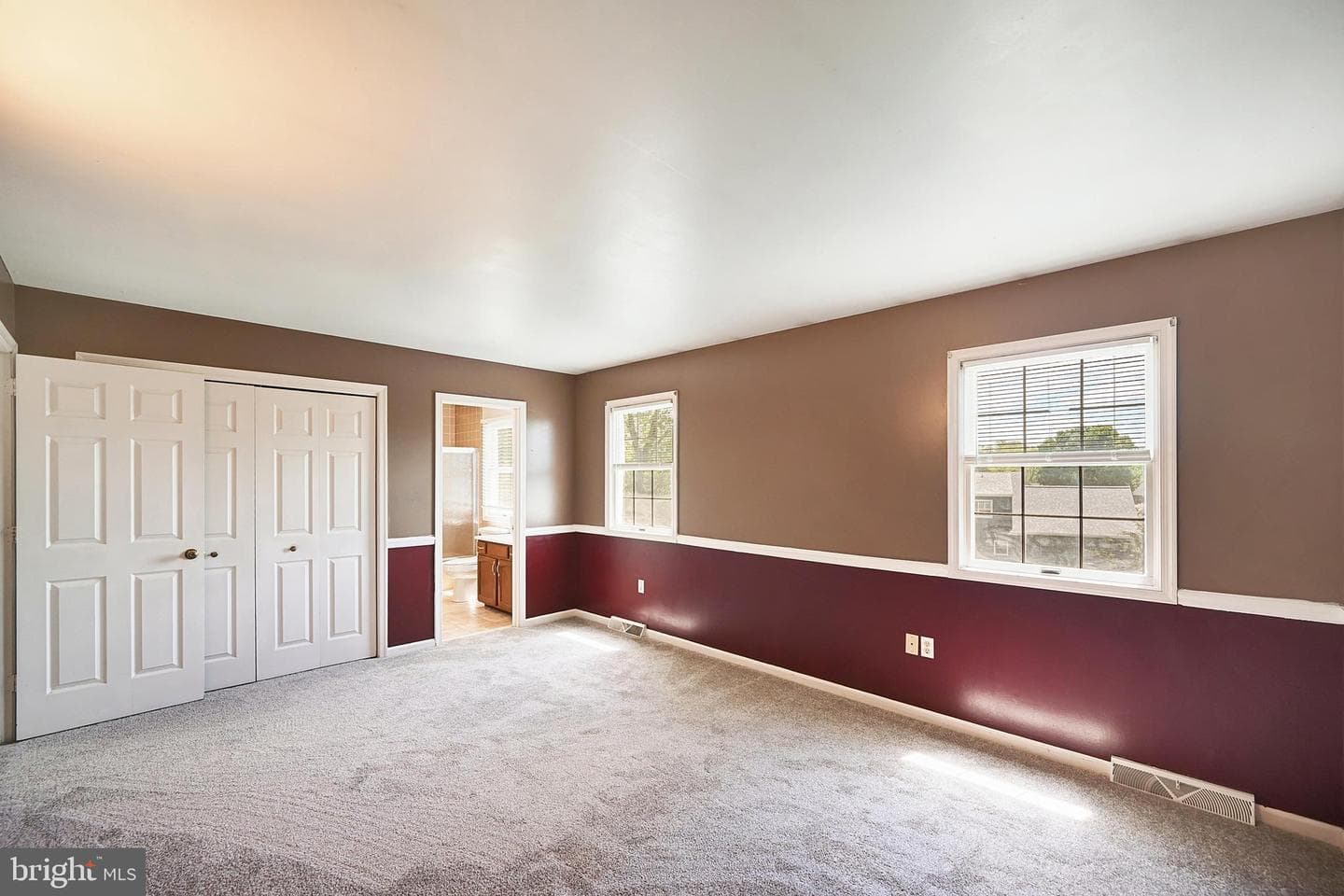 96 Farmington Place photo 13