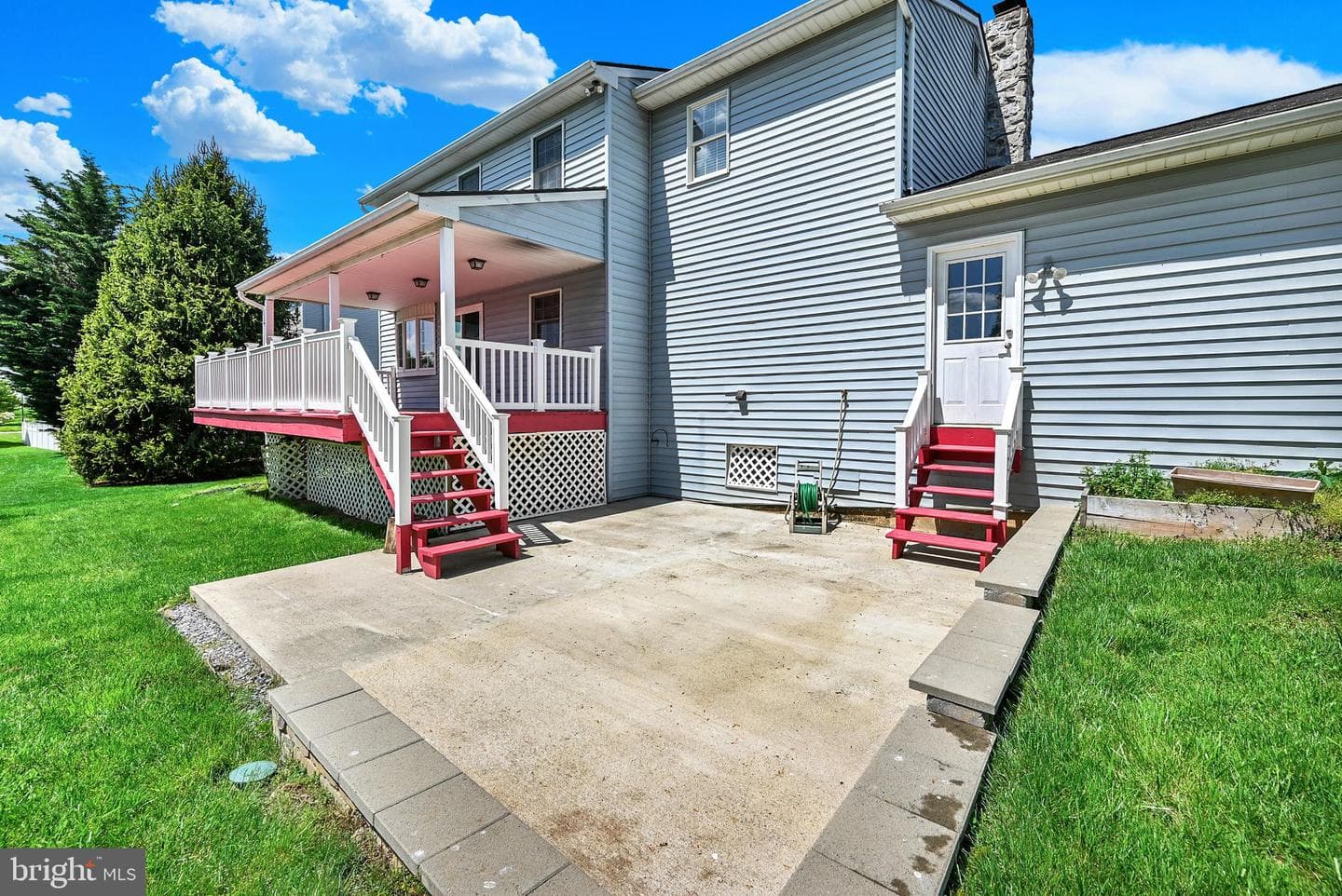96 Farmington Place photo 23