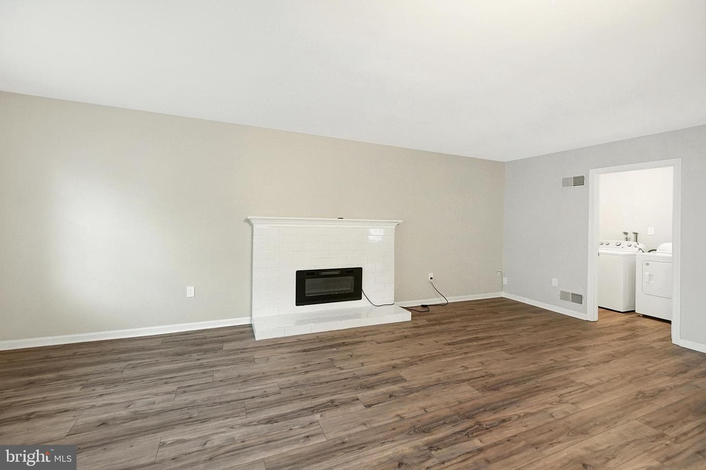 96 Farmington Place photo 7