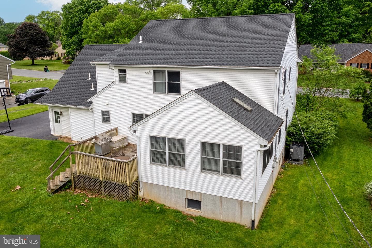 761 Barrholly Drive photo 43