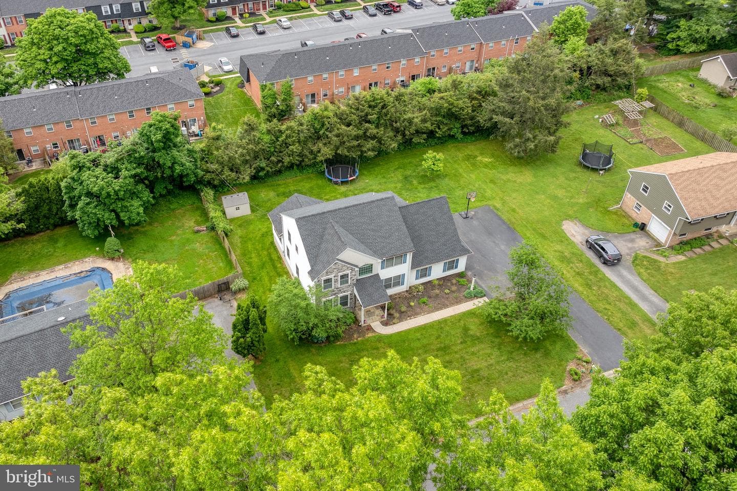 761 Barrholly Drive photo 49