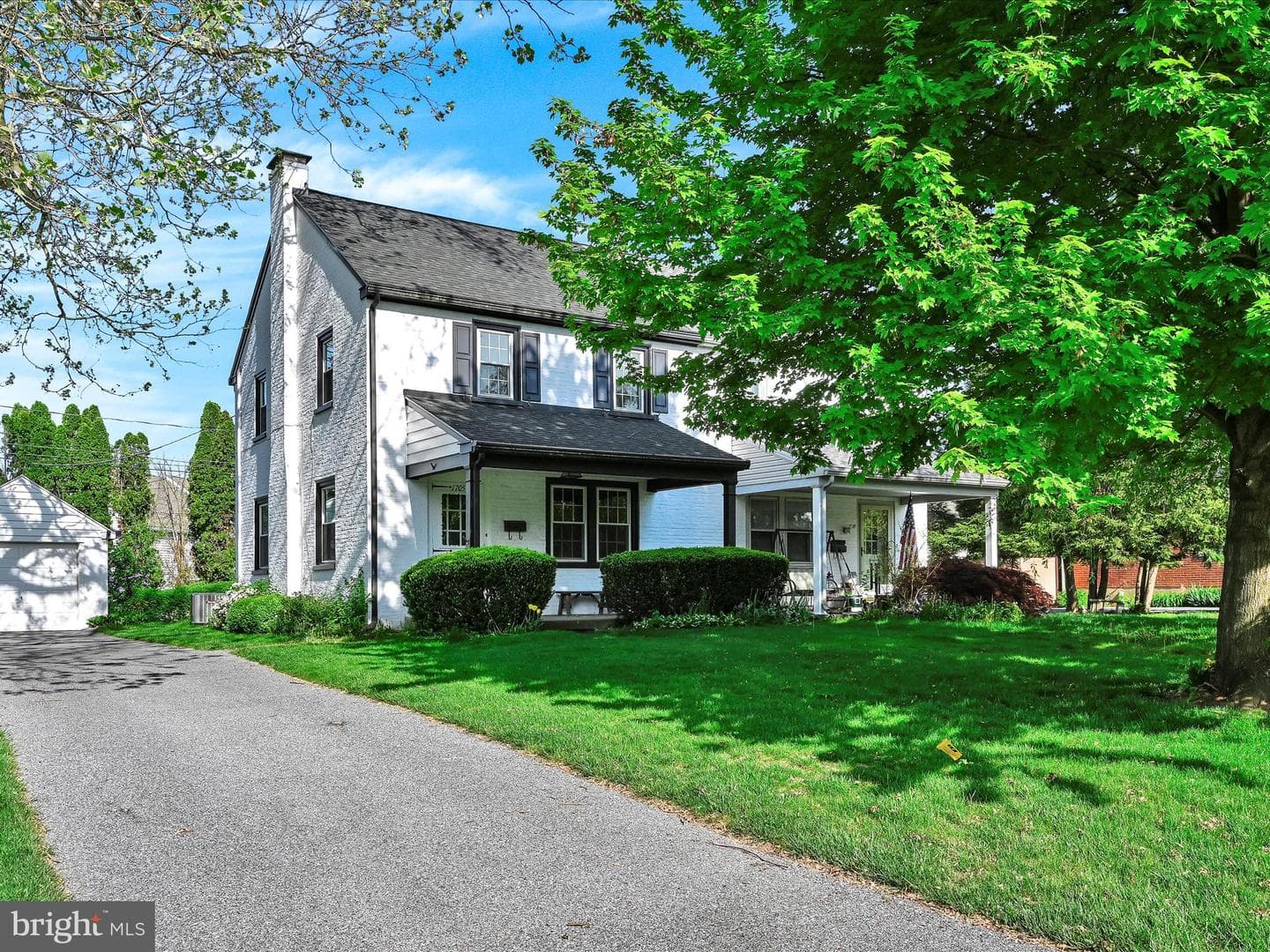 1705 Windsor Avenue photo 1
