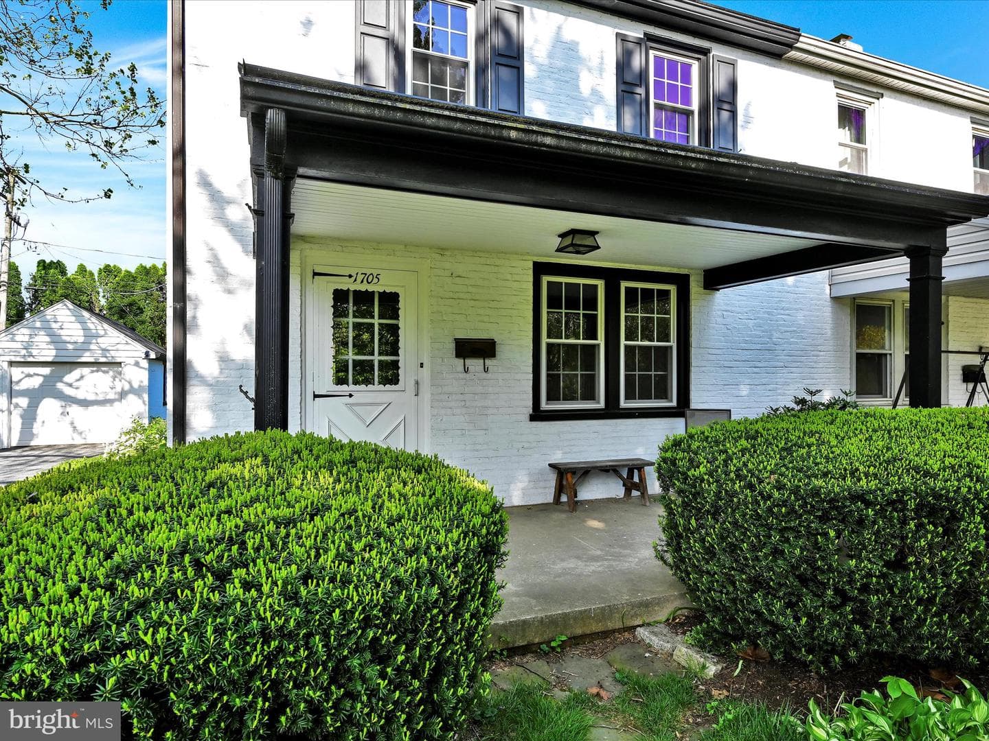 1705 Windsor Avenue photo 4